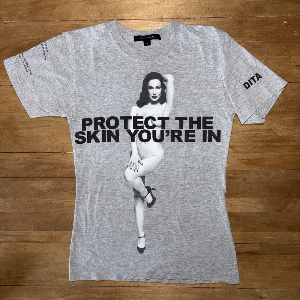 Marc Jacobs Dita Von Teese Nude SS T-Shirt Gray S Skin Cancer Support Archive SM